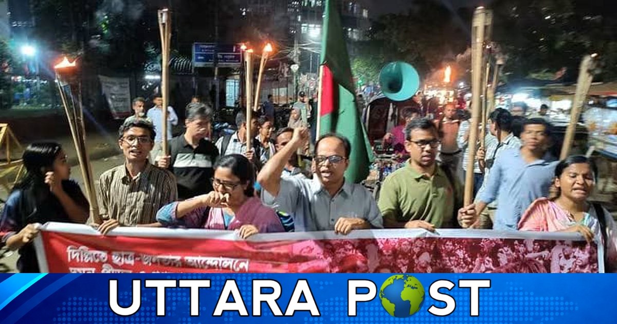 দিল্লির দমন-পীড়নের প্রতিবাদে শাহবাগে মশালমিছিল