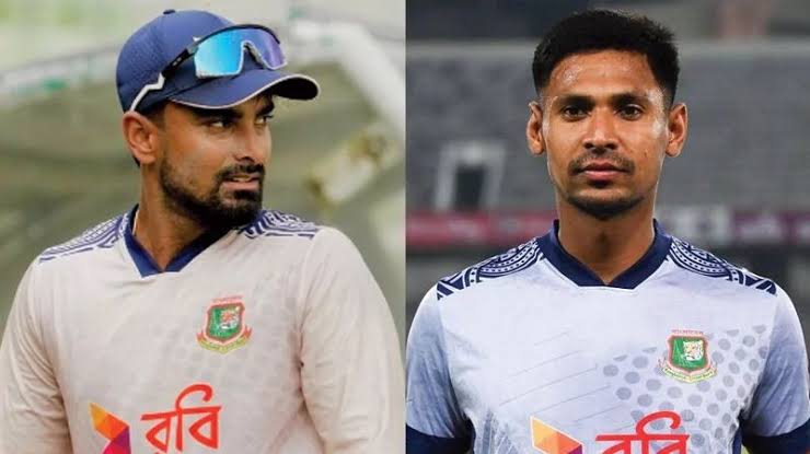 মাইলফলকের সামনে লিটন ও মুস্তাফিজ