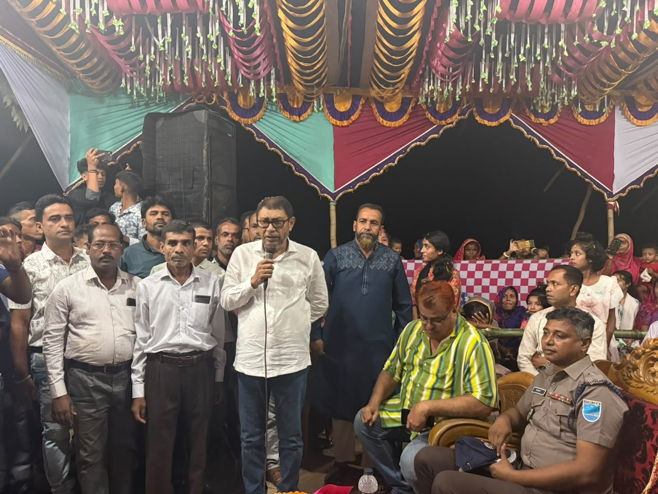 দুর্গাপূজার নিরাপত্তায় সরকার সব ব্যবস্থা নিয়েছে: স্বাস্থ্যমন্ত্রী